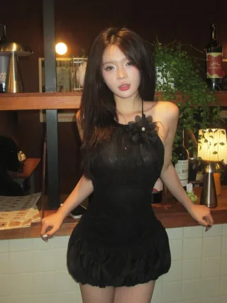 Photo 1 of Đầm mini đen dự tiệc nữ quyến rũ