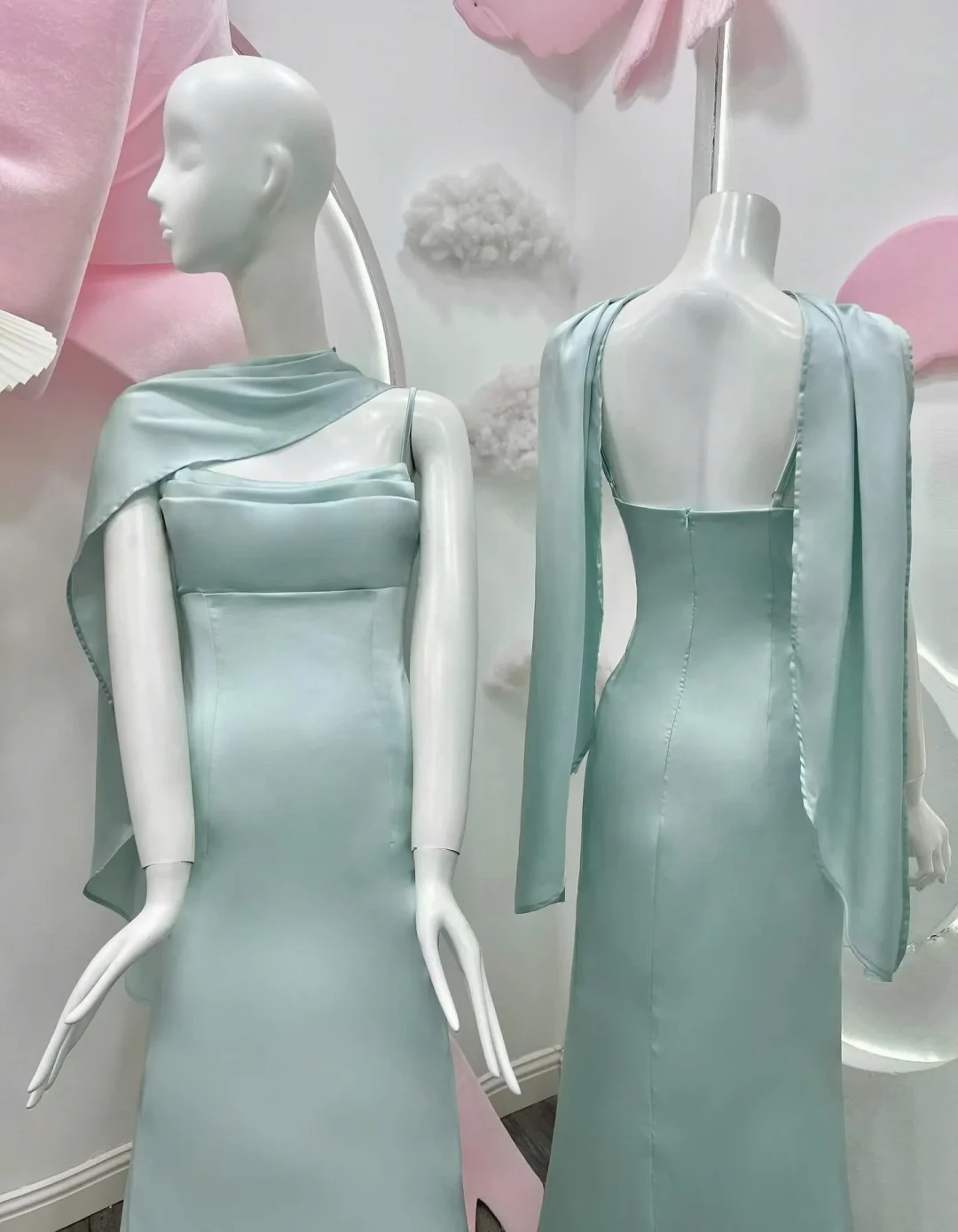 Ảnh 7 của Váy dạ hội lụa xanh mint maxi nữ