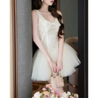 Photo 3 of Đầm ren tulle trắng ngắn nữ