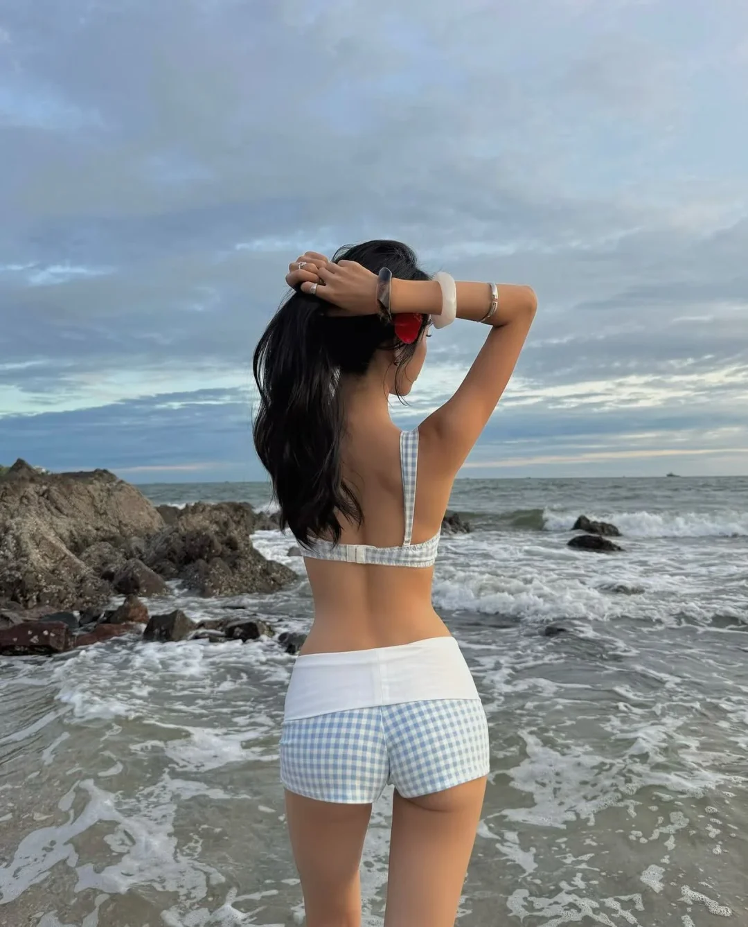 Photo 6 of Đồ bơi nữ hai mảnh caro xanh trắng