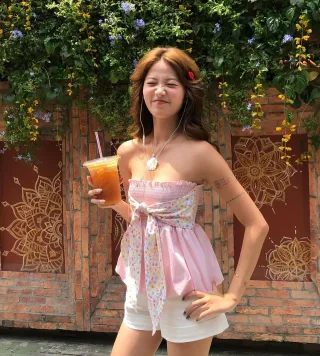 Photo 1 of Áo quây hồng buộc nơ hoa nữ size S/M