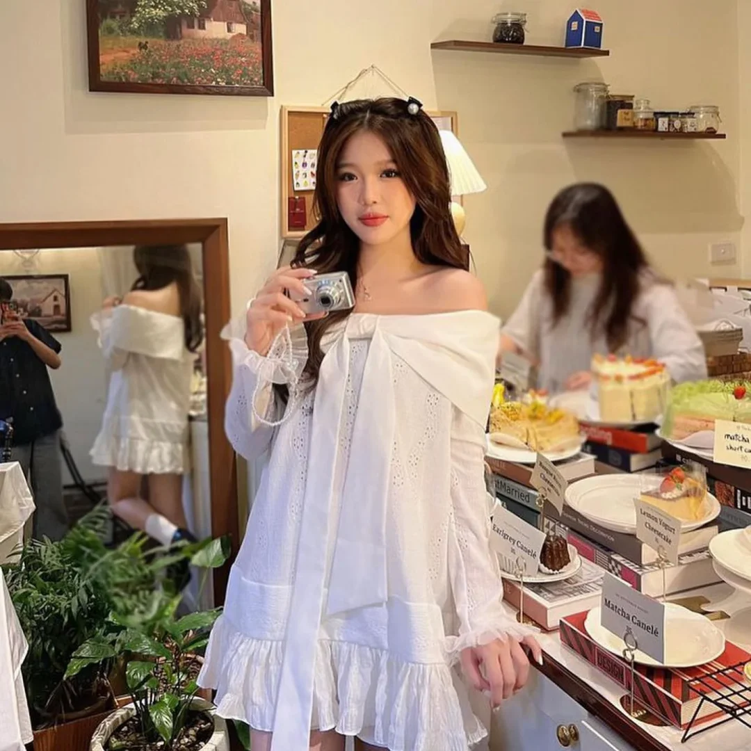 Photo 1 of Váy trắng trễ vai nơ lớn Tegan