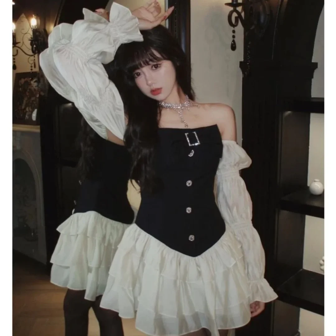 Ảnh 1 của Váy Ellie corset đen trắng bèo nhún