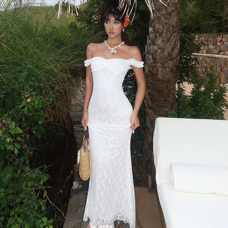 Photo 1 of Đầm maxi ren trắng nữ hottrend