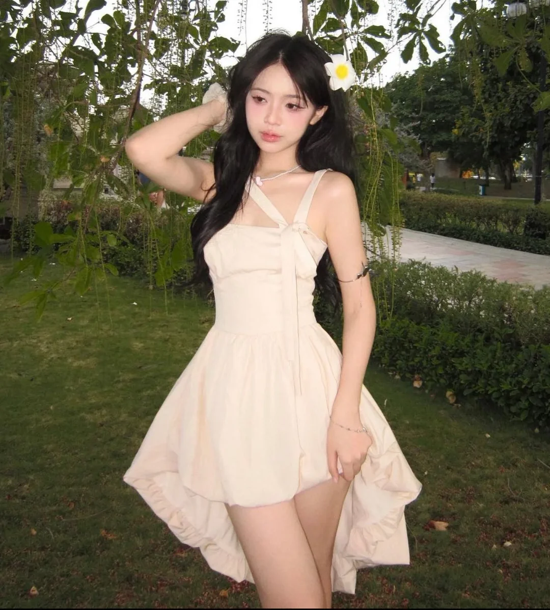 Ảnh 1 của Váy ngắn hai dây nơ kem Clélie size M