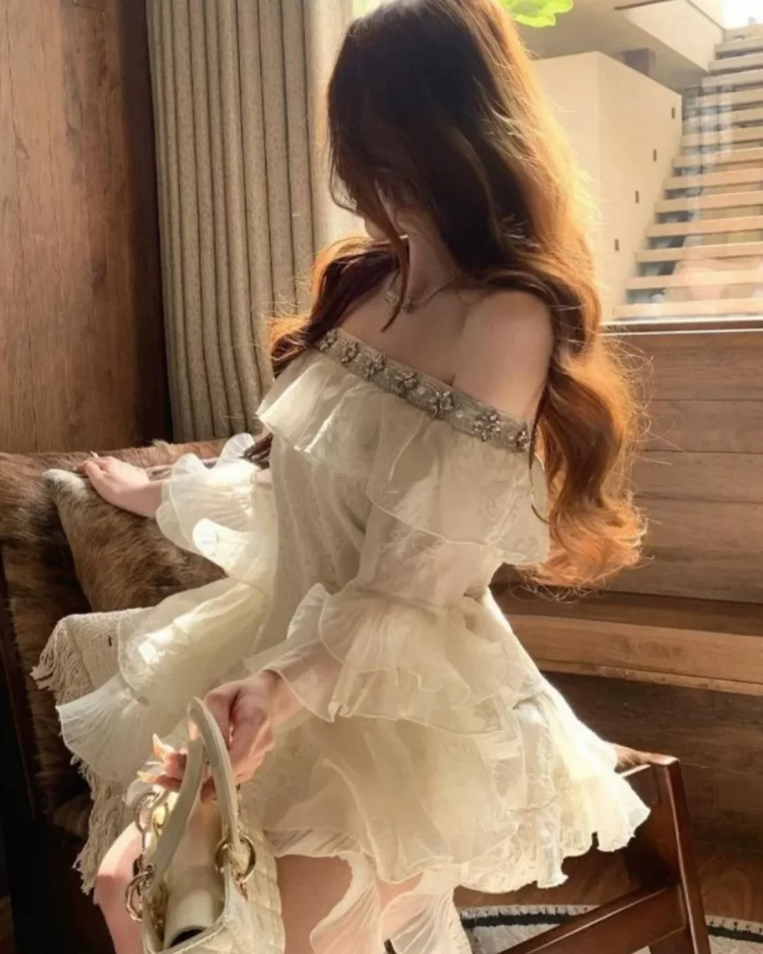 Photo 3 of Set váy trắng bèo nhún Taobao nữ