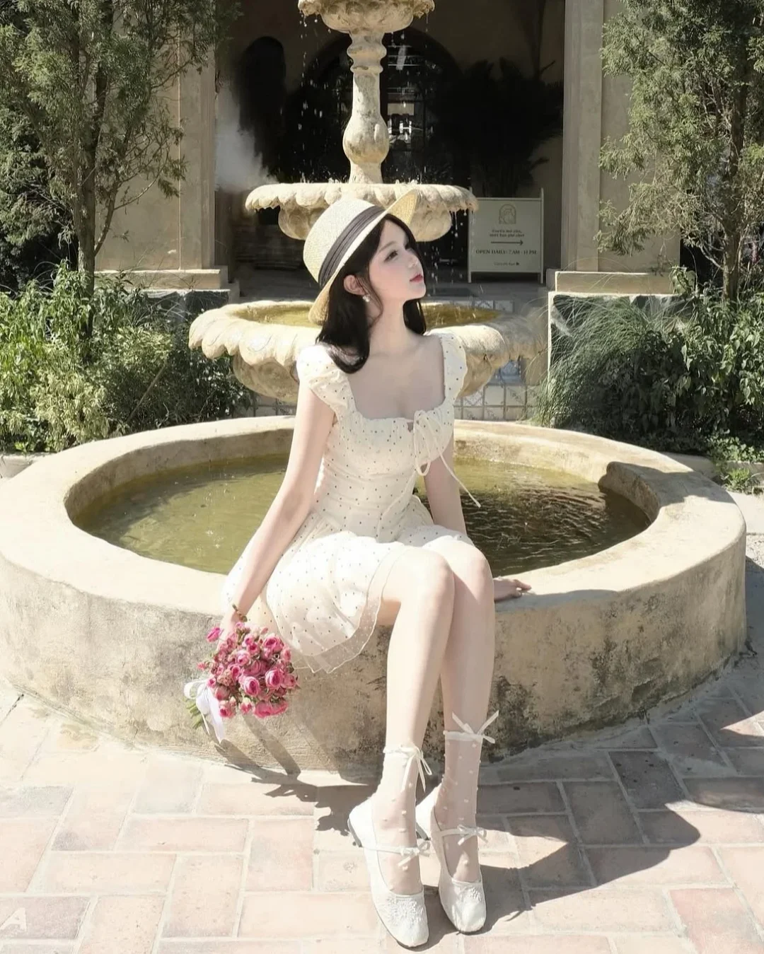 Photo 7 of Đầm ngắn chấm bi trễ vai voan nữ