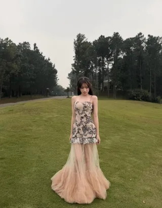 Ảnh 1 của Váy maxi voan thêu hoa hai dây nữ