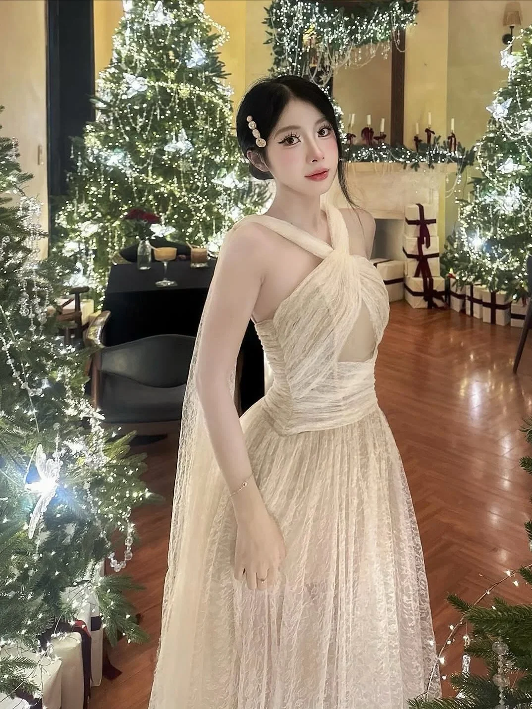 Ảnh 5 của Váy maxi ren be size S nữ