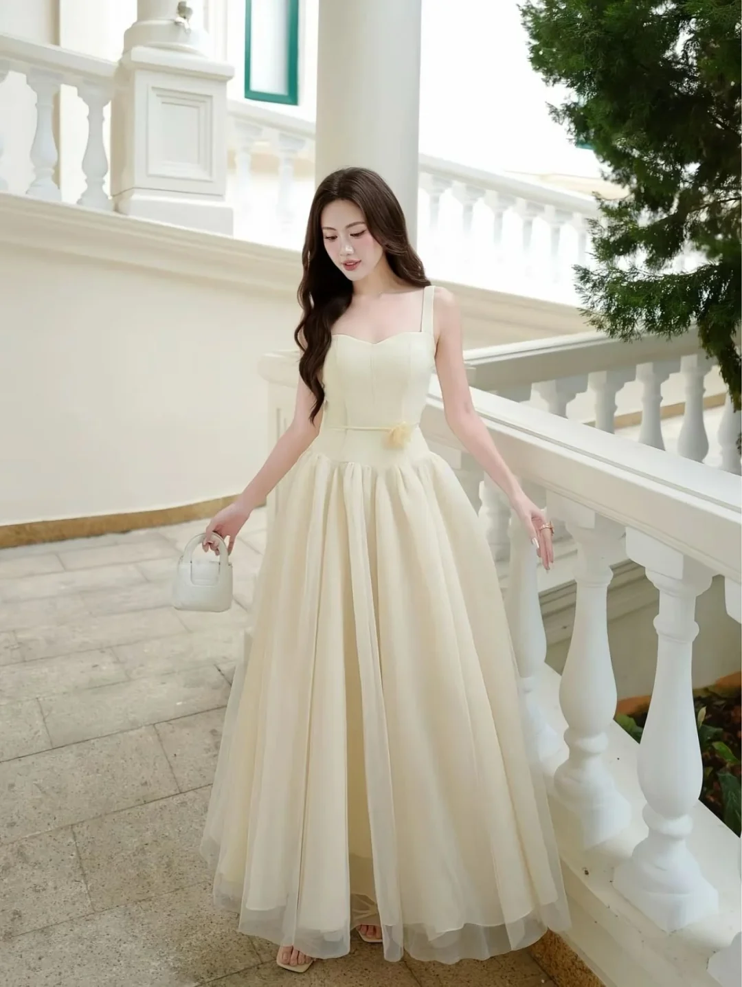 Ảnh 3 của Áo dài trễ vai màu kem nữ xòe rộng