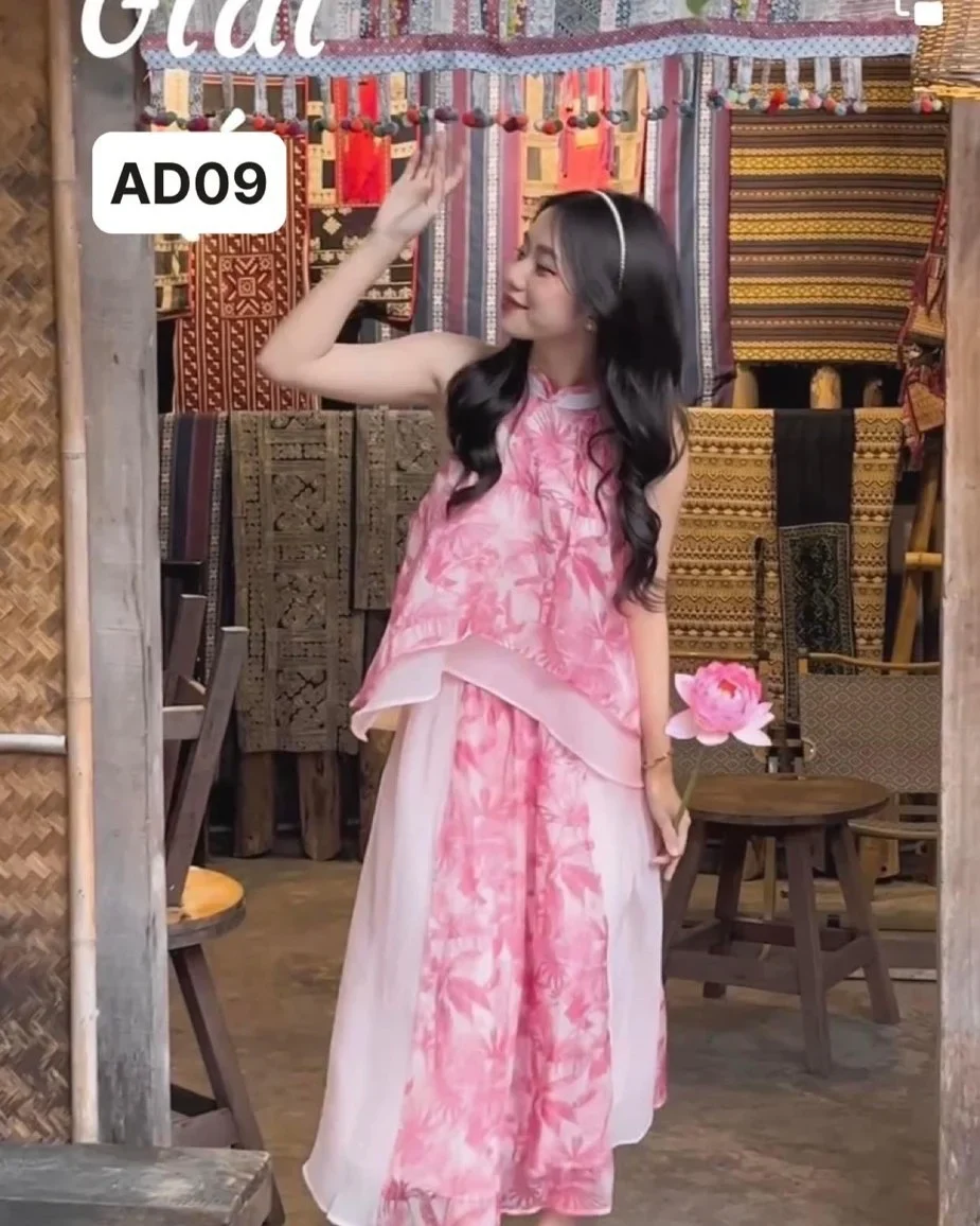 Photo 7 of Áo dài cách tân đỏ nữ cho thuê