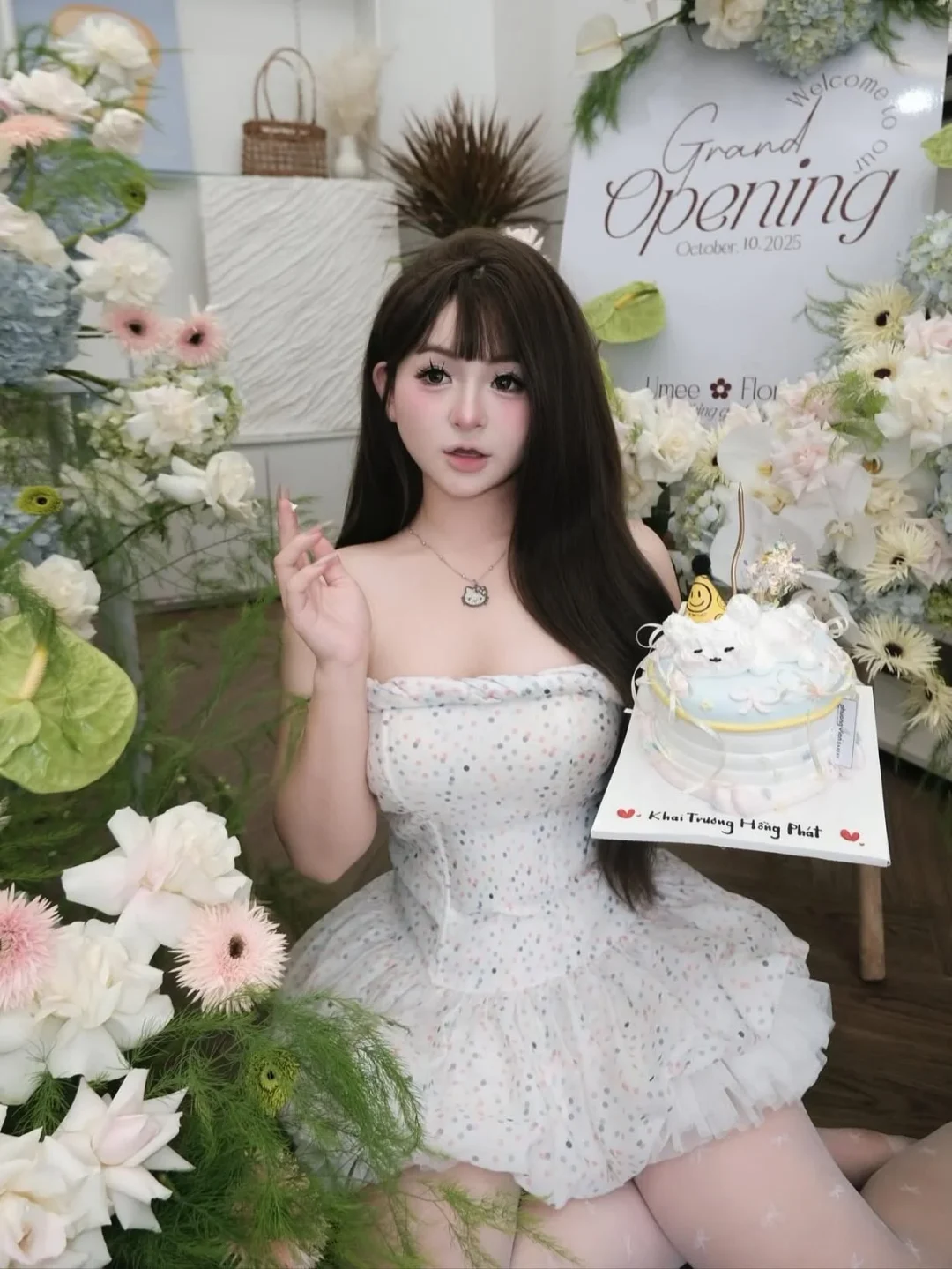 Photo 2 of Đầm Corset Trắng Búp Bê Size S/M