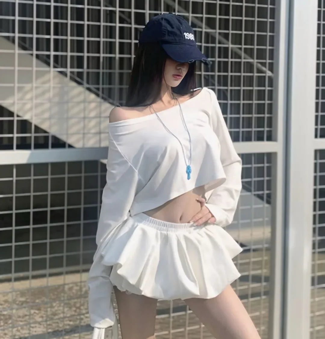 Ảnh 1 của Set croptop trắng váy xếp nếp nữ S71