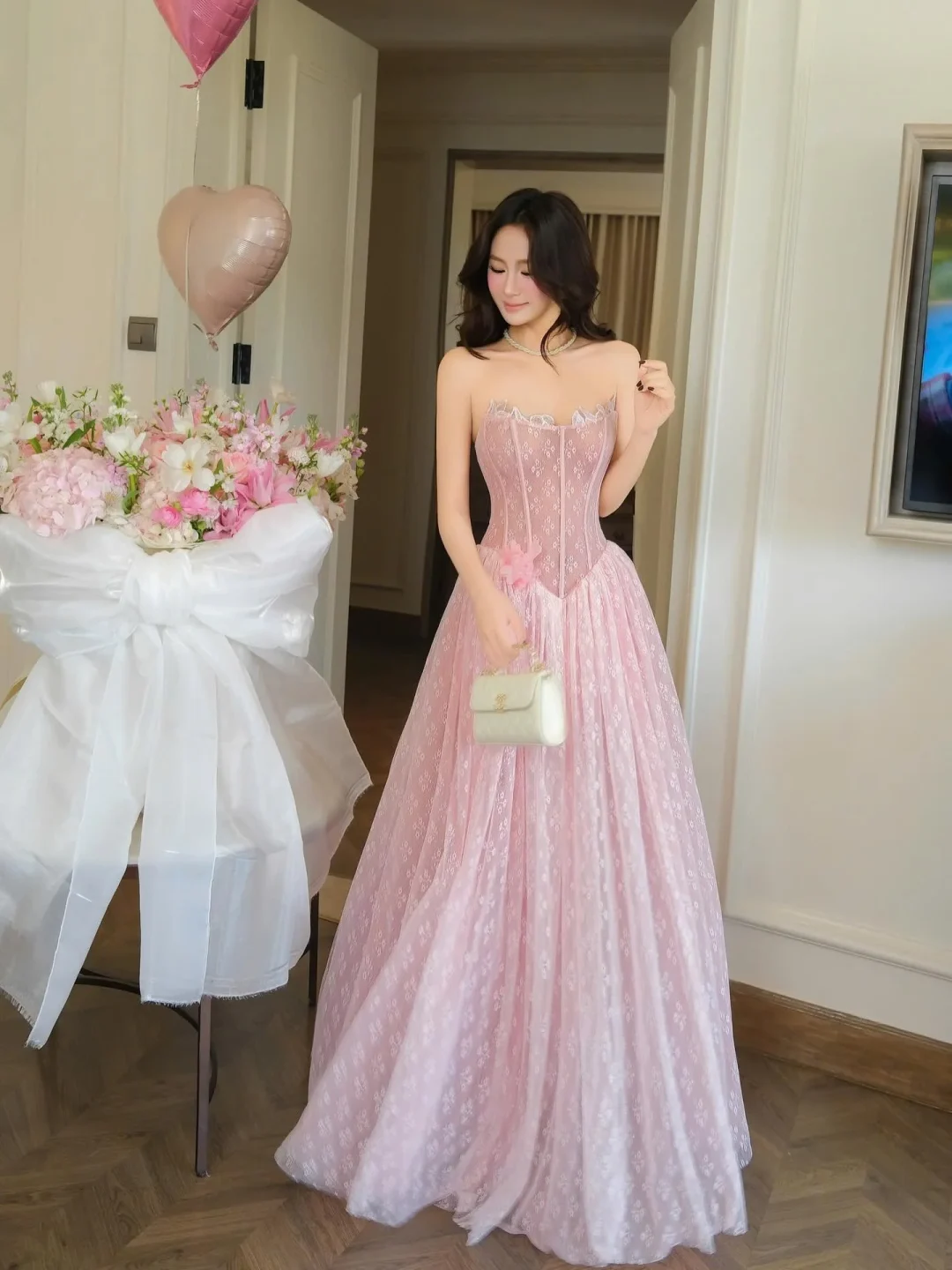 Ảnh 1 của Đầm dạ hội hồng corset Obibi size S