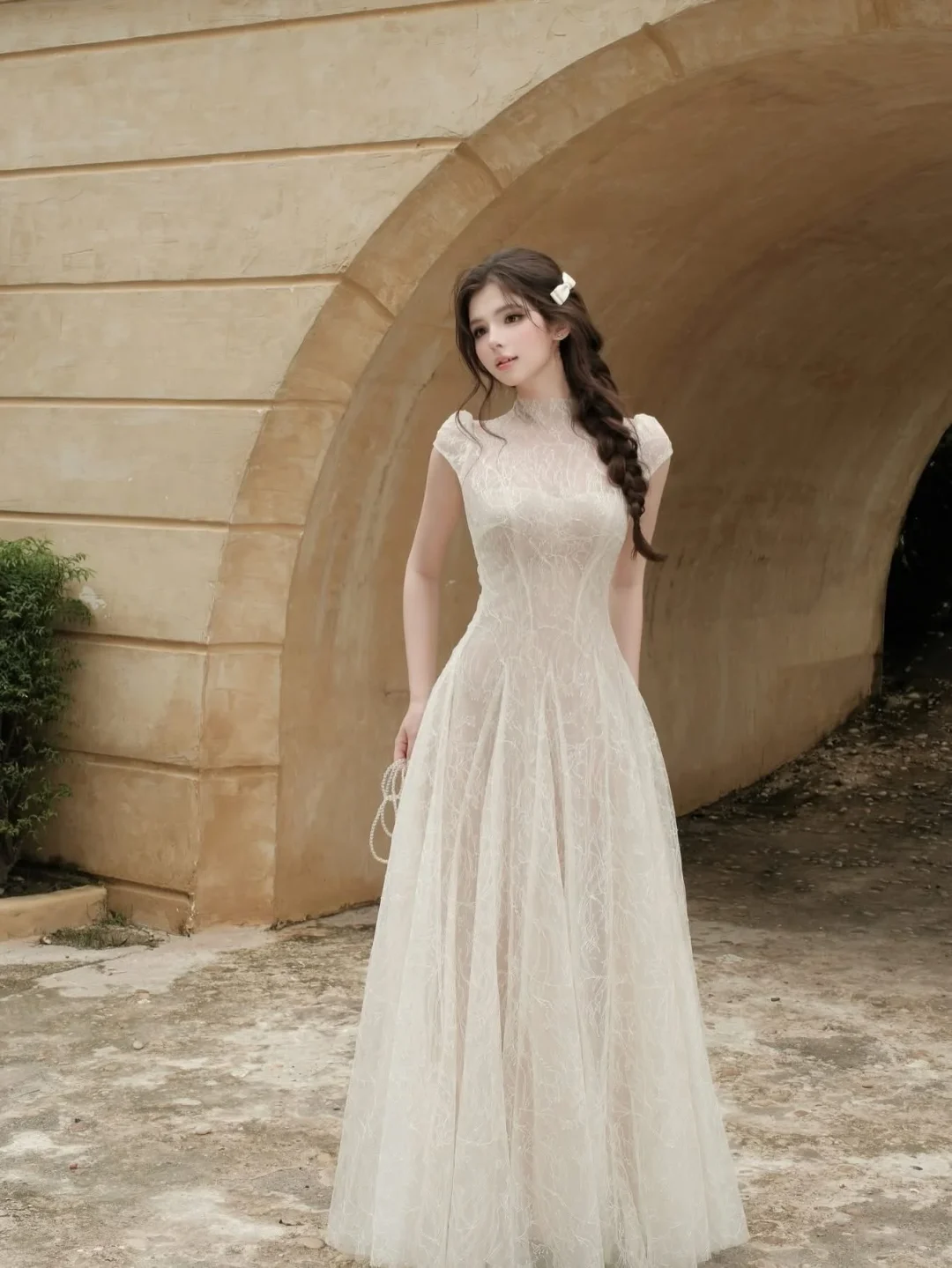 Photo 2 of Áo dài ren vintage trắng nữ