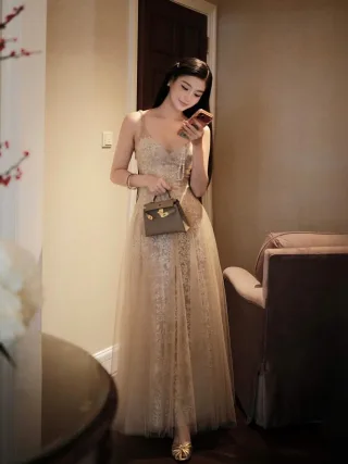 Ảnh 1 của Váy ren dài tiệc Chouchou màu be