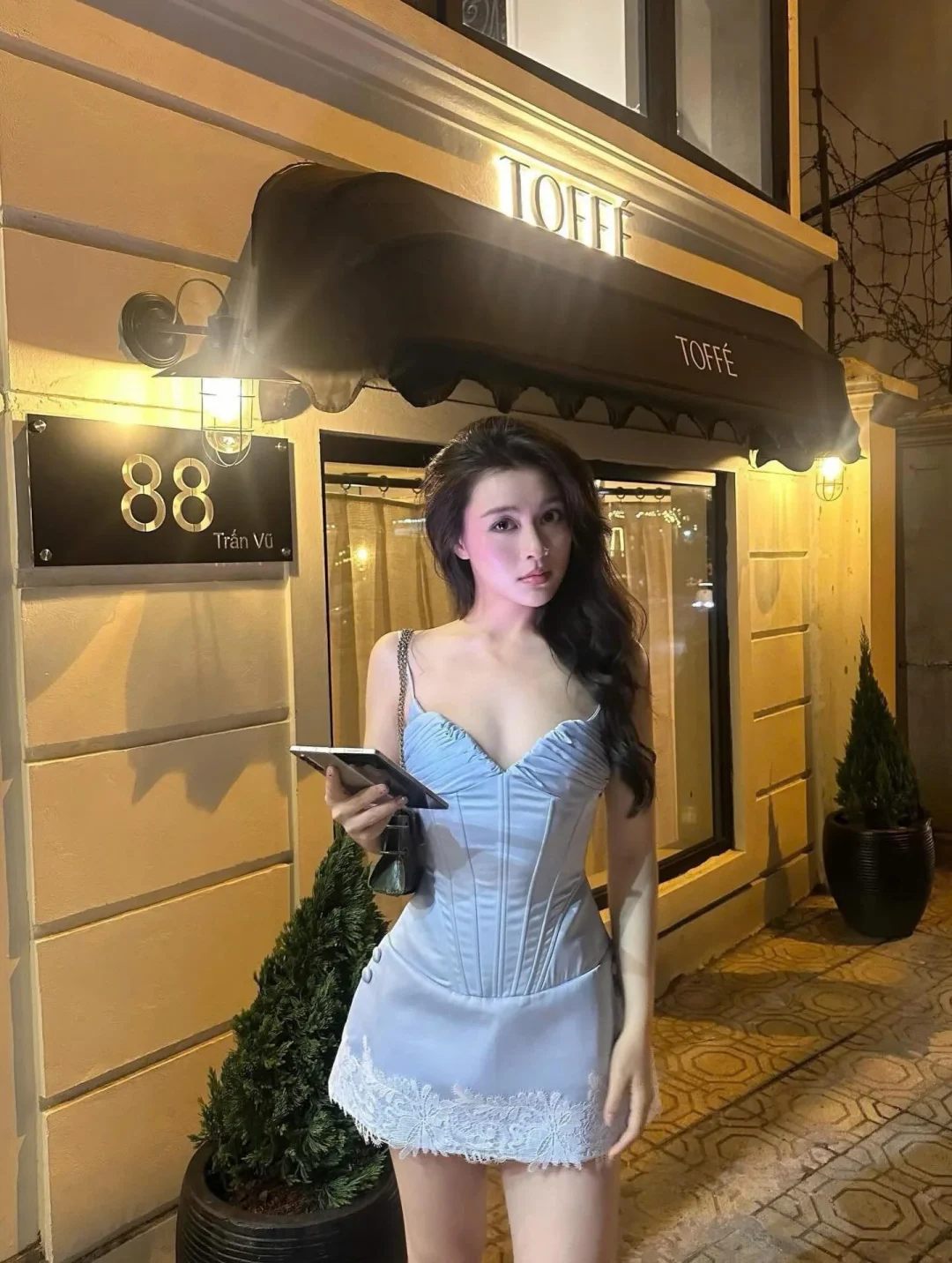 Ảnh 2 của Đầm corset mini ren xanh nhạt nữ