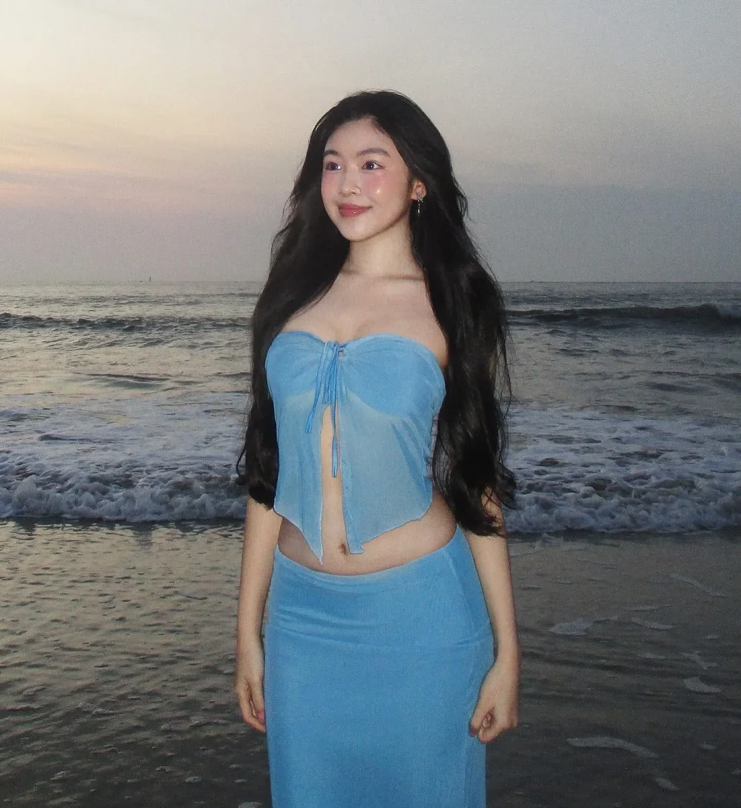 Ảnh 5 của Đầm dạ hội xanh cut-out kim sa nữ