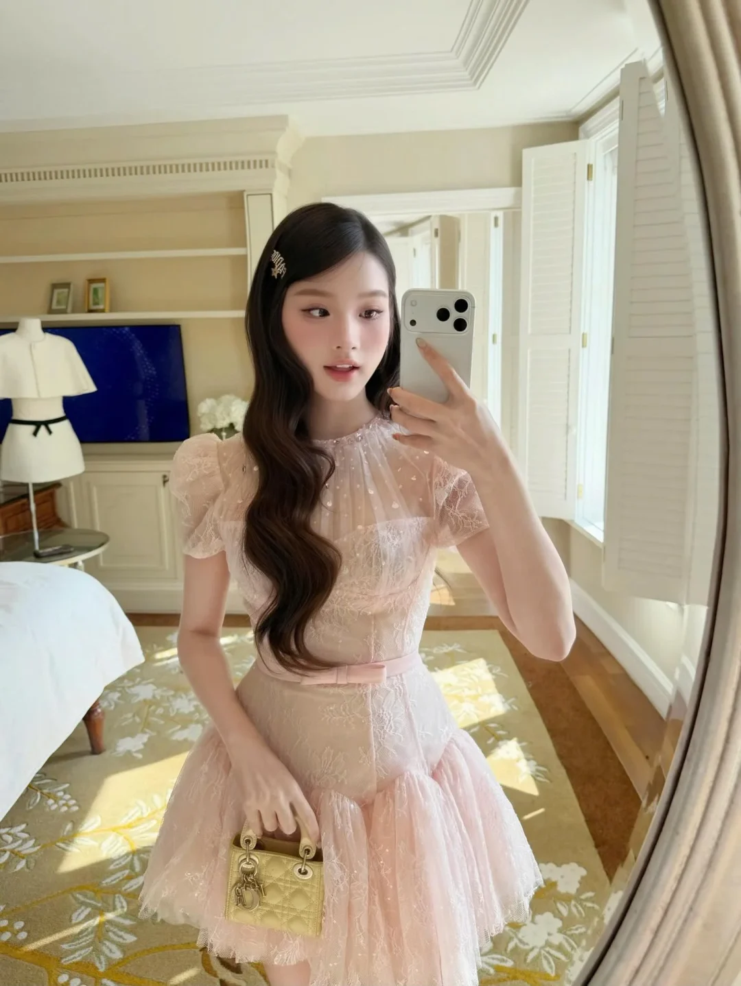 Ảnh 4 của Váy ren hồng pastel ngắn nữ tính