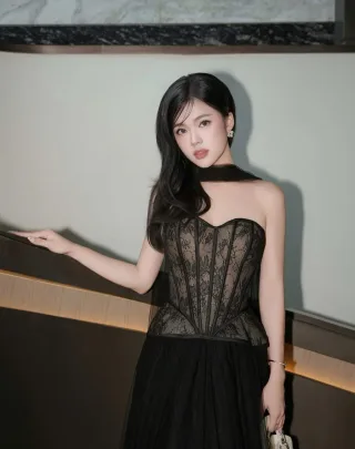 Ảnh 4 của Váy dạ hội corset ren đen nữ
