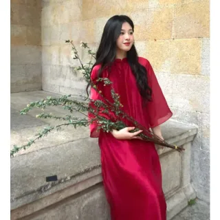 Photo 4 of Áo dài đỏ lụa truyền thống nữ
