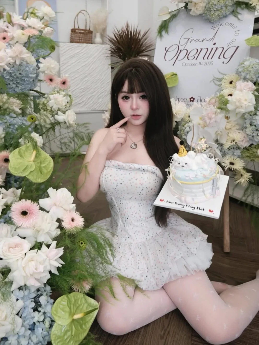 Photo 5 of Đầm Corset Trắng Búp Bê Size S/M