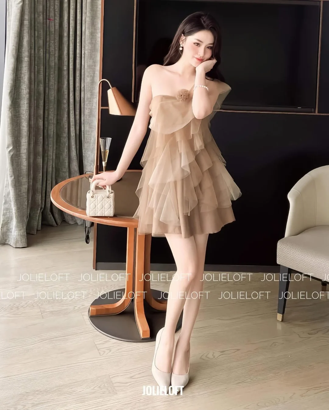 Photo 3 of Váy mini voan bèo beige nữ tính