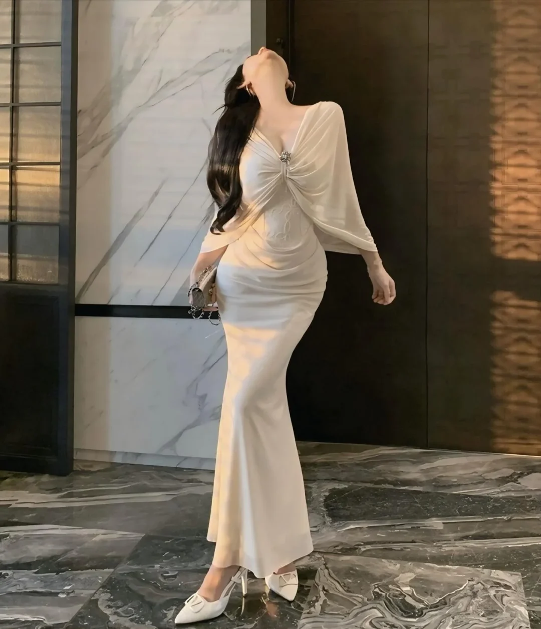 Ảnh 4 của Đầm dạ hội trắng trễ vai đuôi cá size M
