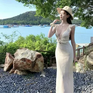 Ảnh 1 của Váy maxi ren kem nữ cho thuê