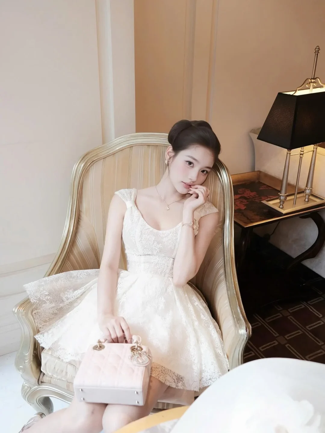 Ảnh 3 của Đầm ren trắng ngắn nữ size S