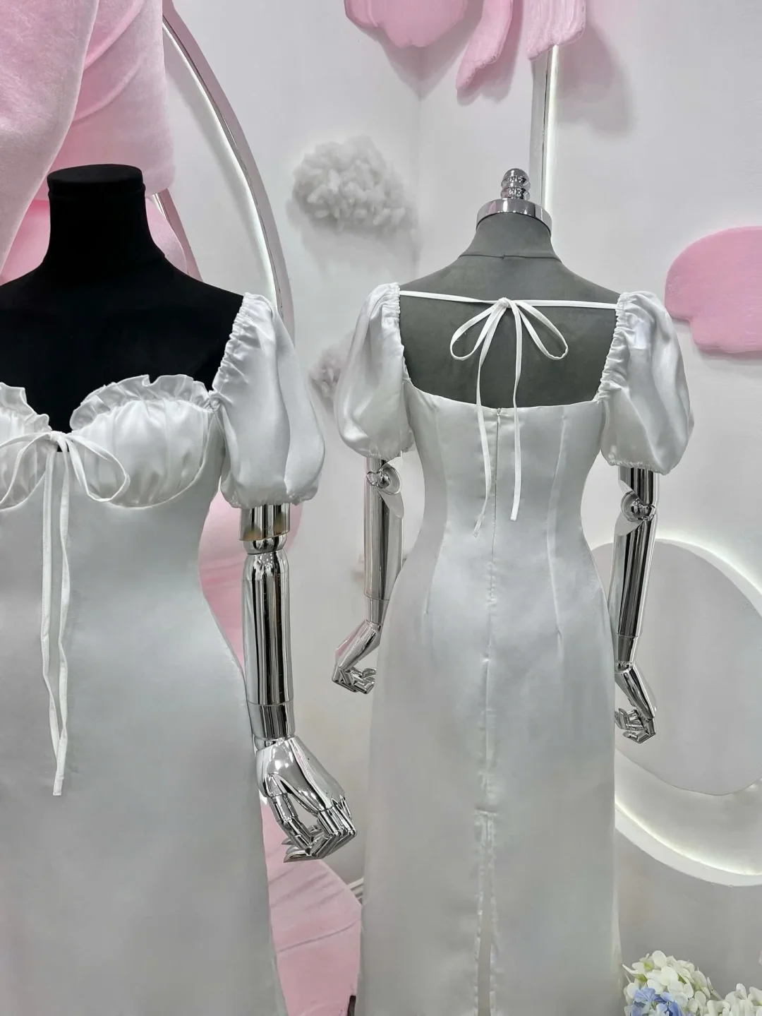 Ảnh 6 của Váy satin trắng trễ vai nữ size M