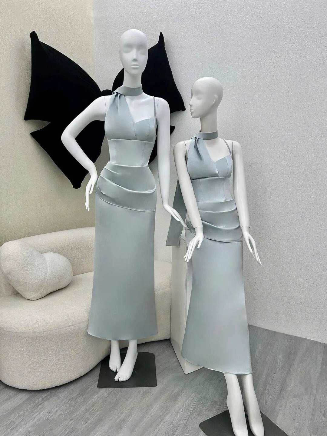 Photo 9 of Váy dạ hội lụa xanh mint size M