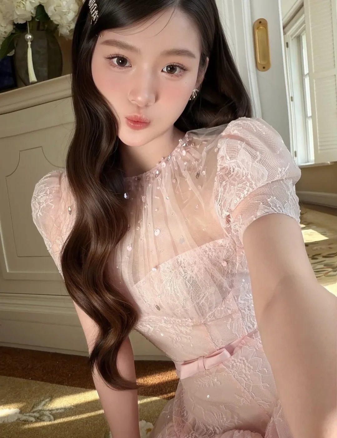 Photo 5 of Đầm ngắn ren hồng pastel size M