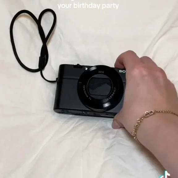Ảnh 10 của Máy ảnh Sony RX100 Mark IV cho thuê