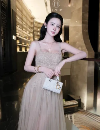 Photo 3 of Váy dạ hội ren tulle be size M
