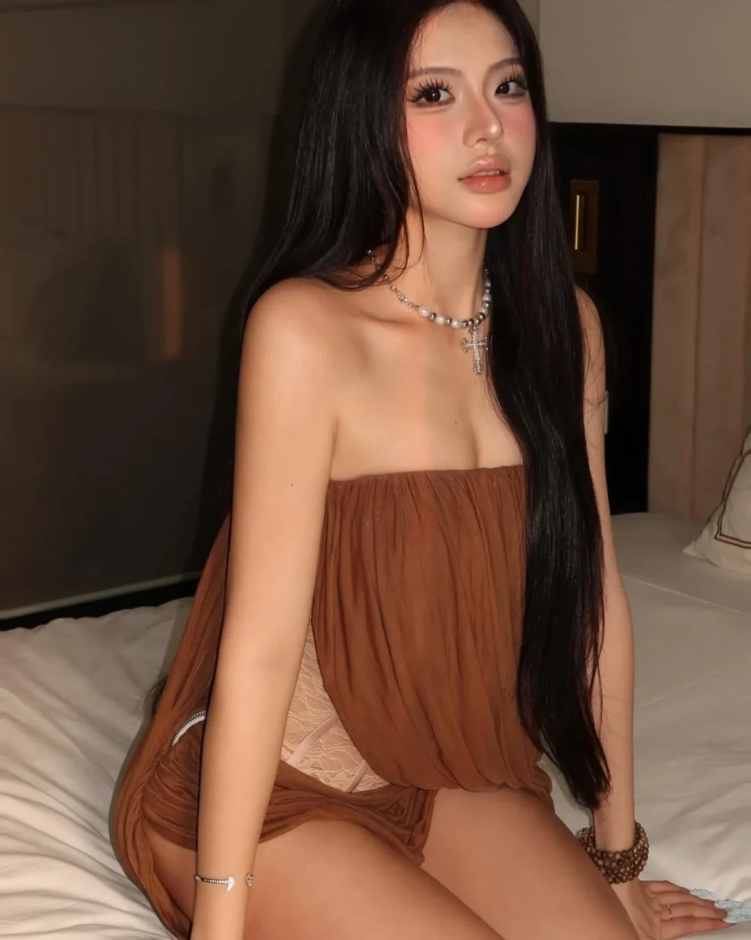 Photo 3 of Đầm mini ren nâu bodycon nữ size S