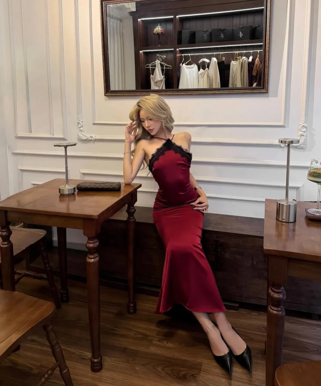 Ảnh 4 của Đầm dạ hội đỏ satin hở lưng size S
