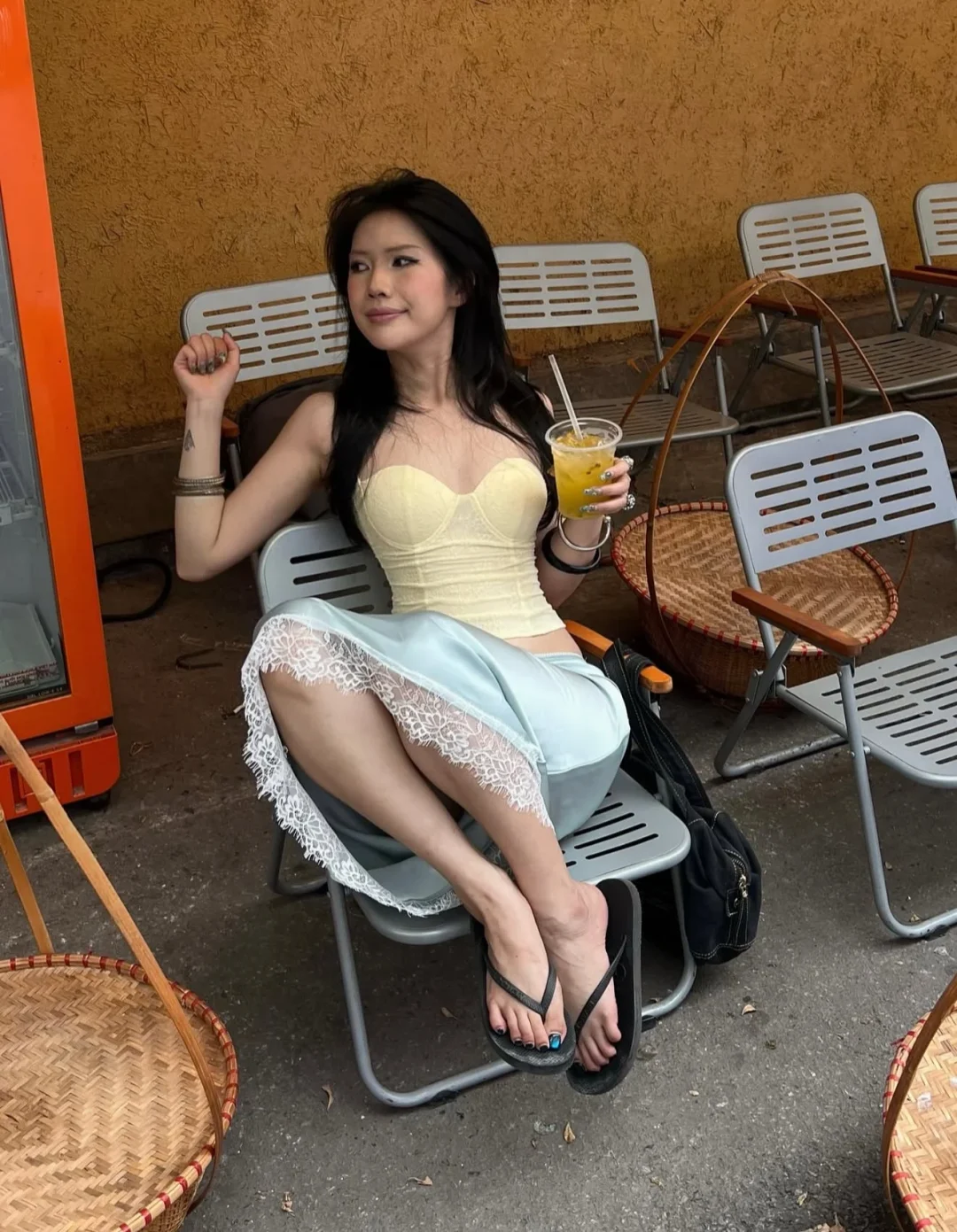 Photo 1 of Set áo corset vàng pastel kèm chân váy ren