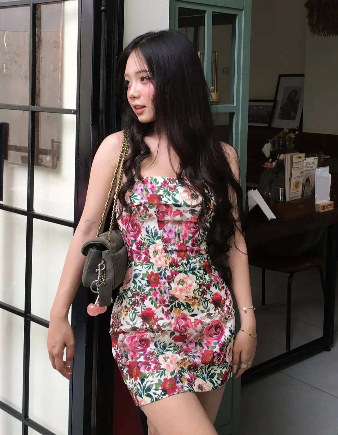 Ảnh 3 của Đầm hoa mini bodycon cúp ngực size M