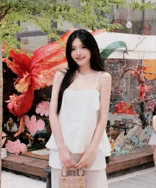 Ảnh 4 của Set áo hai dây chân váy trắng nữ size S