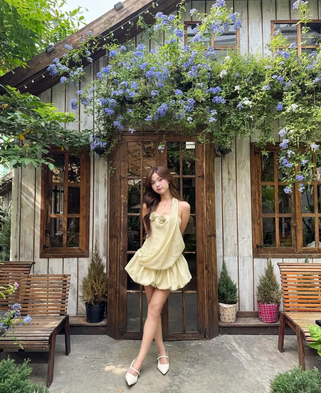 Photo 10 of Đầm Irin satin vàng nhạt nữ