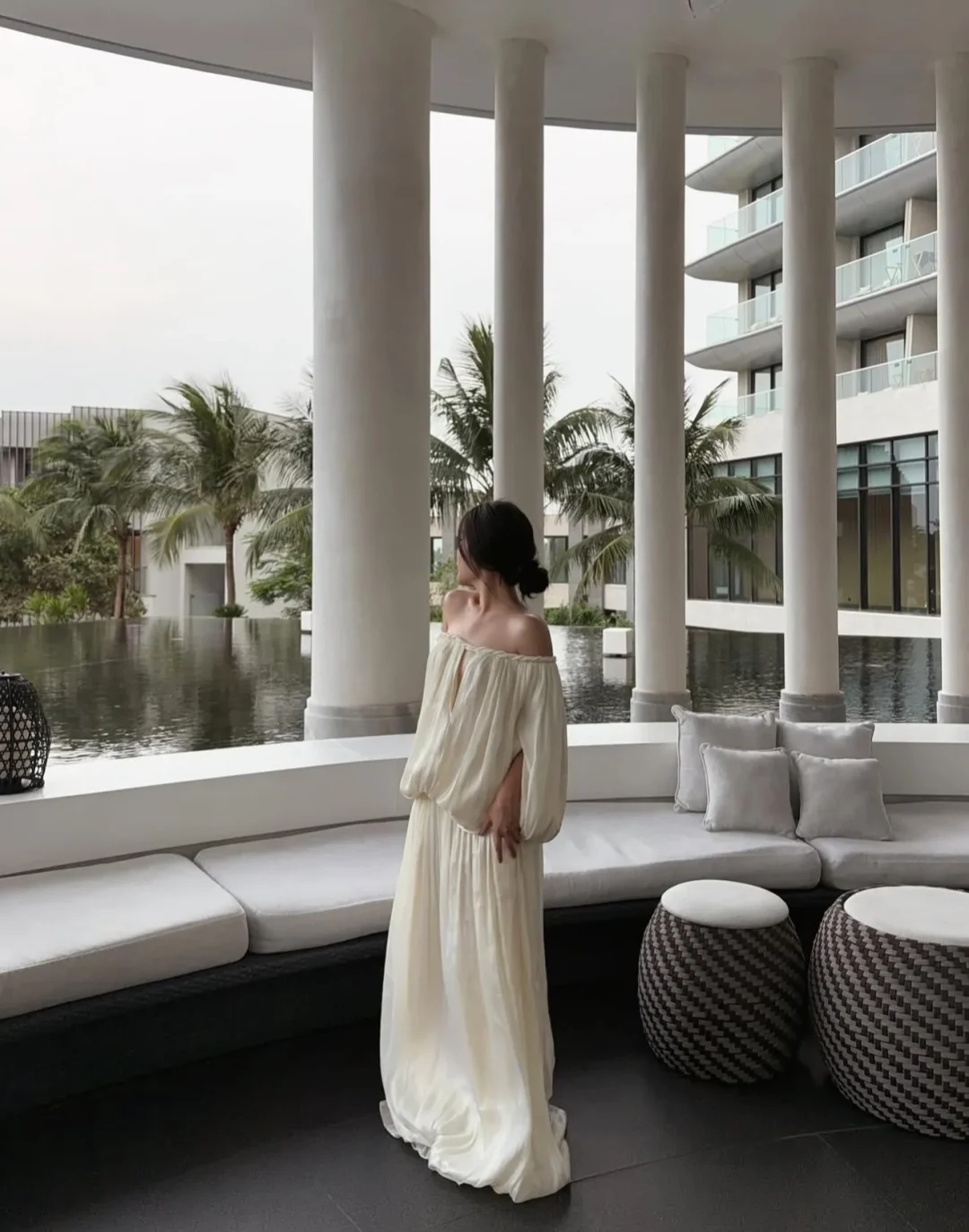 Ảnh 3 của Váy maxi trắng trễ vai Amelie size S
