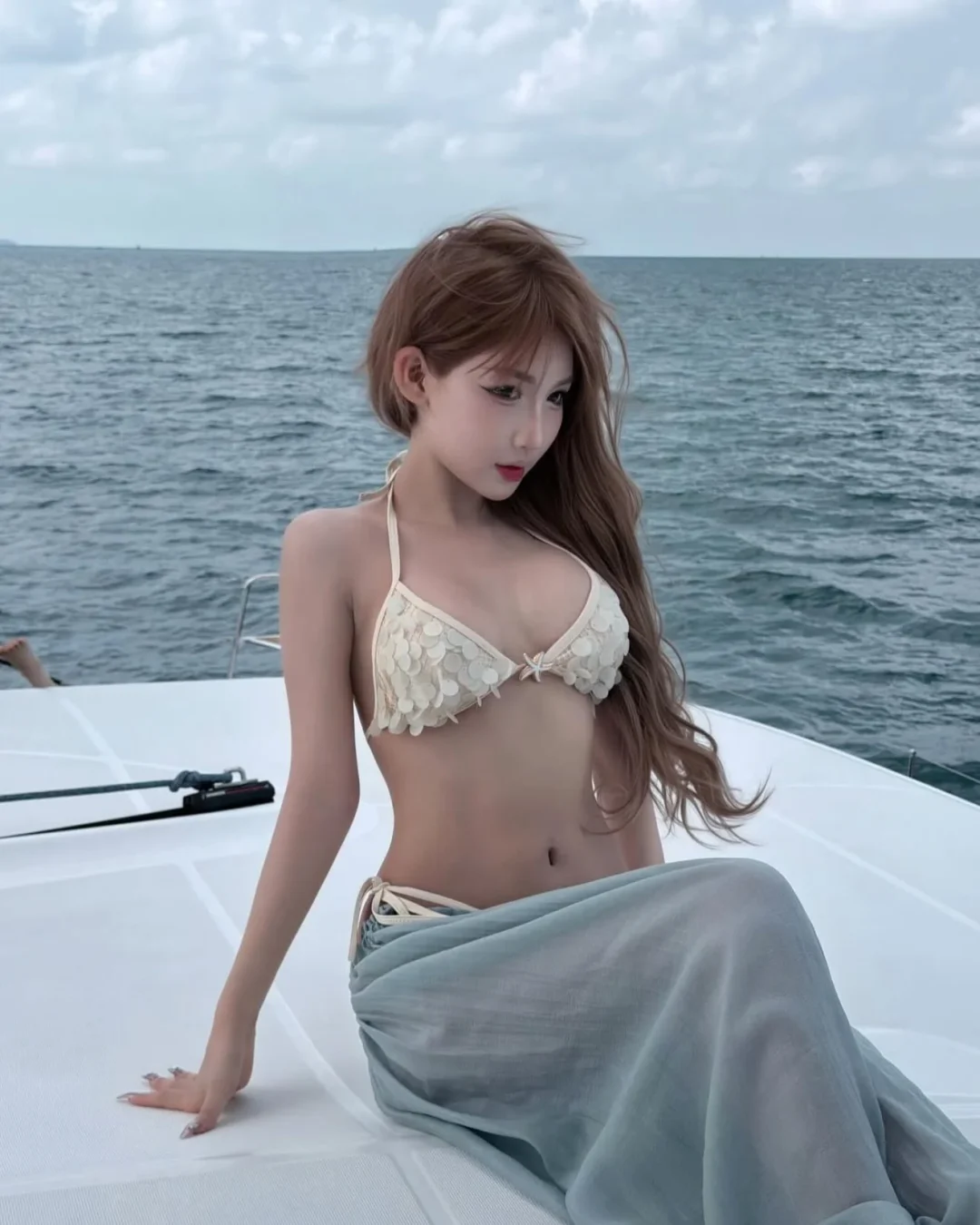 Ảnh 2 của Fullset bikini ren kem kèm choàng biển