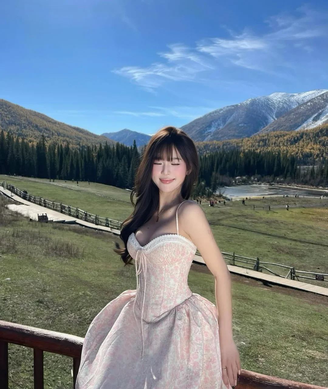 Ảnh 8 của Váy corset hoa hồng pastel size M