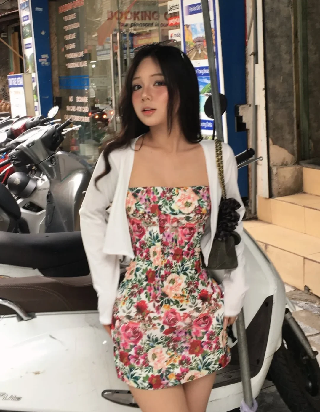 Ảnh 1 của Đầm hoa mini bodycon cúp ngực size M