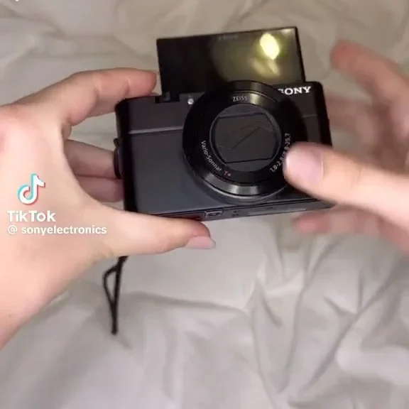 Ảnh 8 của Máy ảnh Sony RX100 Mark IV cho thuê