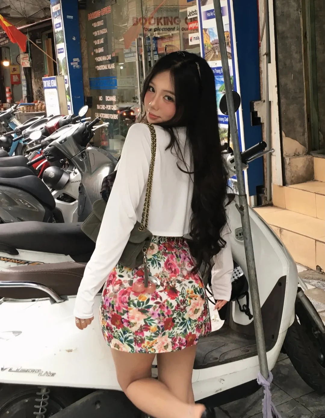Ảnh 9 của Đầm hoa mini bodycon cúp ngực size M