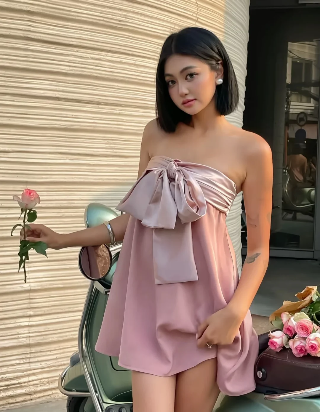 Ảnh 2 của Đầm ngắn hồng pastel nơ to lụa nữ