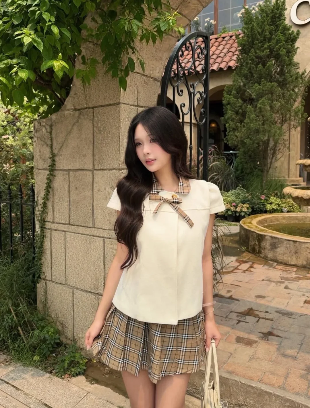 Photo 6 of Set áo chân váy caro nữ size S