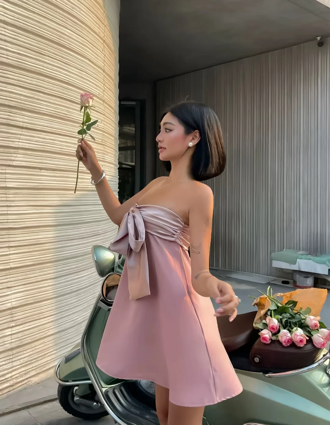 Ảnh 7 của Đầm ngắn hồng pastel nơ to lụa nữ